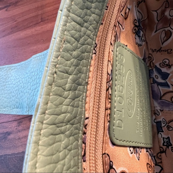 3/$30 ๐ธ Brighton leather pale green shoulder bag - Picture 5 of 8